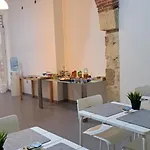 Garibaldi Πανσιόν