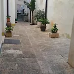 Garibaldi Πανσιόν