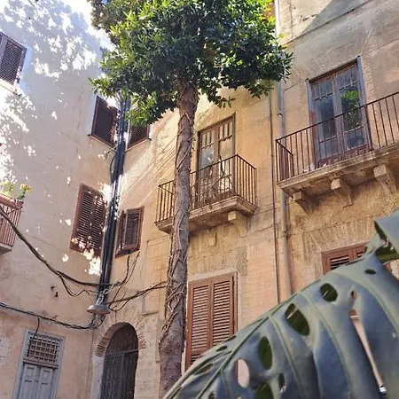 Garibaldi بيت ضيافة 3*
