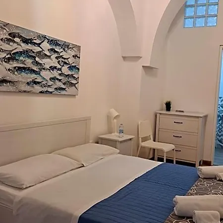 Garibaldi بيت ضيافة 3*