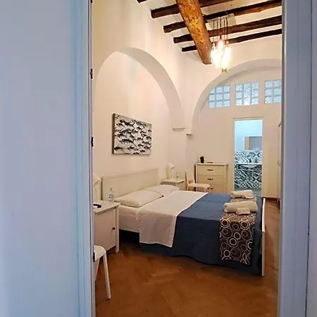 Garibaldi 3*