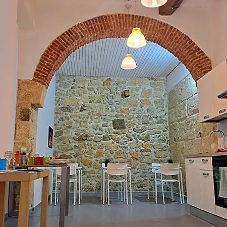 Garibaldi بيت ضيافة 3*